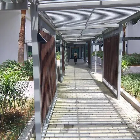 Cozy Sky Loft 2 Guests Nflix, Disney Plus & Hbo B30B Johor Bahru Exterior photo